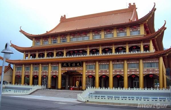 Chùa Linh Nham Sơn Tự (Nam Đầu – Đài Trung)