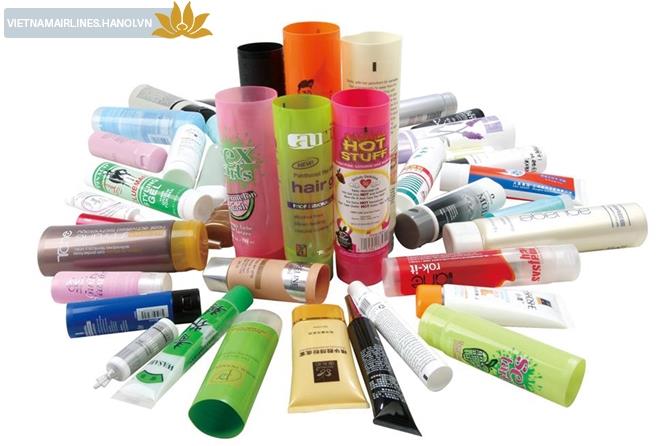 Sau khi trở về từ chuyến du lịch Hàn Quốc, du khách yêu mến đất nước Đông Bắc Á xinh đẹp này có thể mua về rất nhiều món quà lưu niệm tuyệt vời không thể bỏ qua. Dưới đây là 13 món quà lưu niệm độc đáo từ Hàn Quốc mà bạn sẽ thích mua sắm và sở thích mua sắm của mình.
