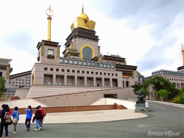 Trung Đài Thiền Tự (Nam Đầu)