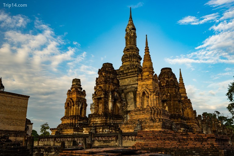 Wat Mahathat - Trip14.com